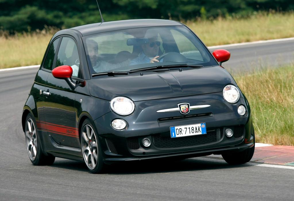 Abarth 500 gewinnt Kleinwagen-Kategorie beim ''Sportscar 2009''