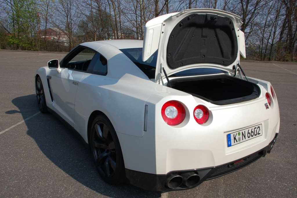 Vorstellung Nissan GT-R: Alltagstauglicher Breitensportler mit 486 PS