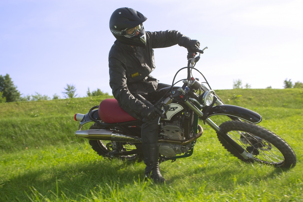 ZPmoto geht mit handgefertigter Enduro ZPsport in zweite Runde