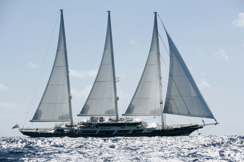 Neue Hit-Liste: Magazin „BOOTE EXCLUSIV“ zeigt die 200 größten Segelyachten