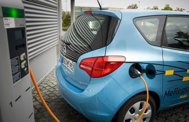 Jährliche E-Auto-Produktion soll 2020 Millionenmarke knacken
