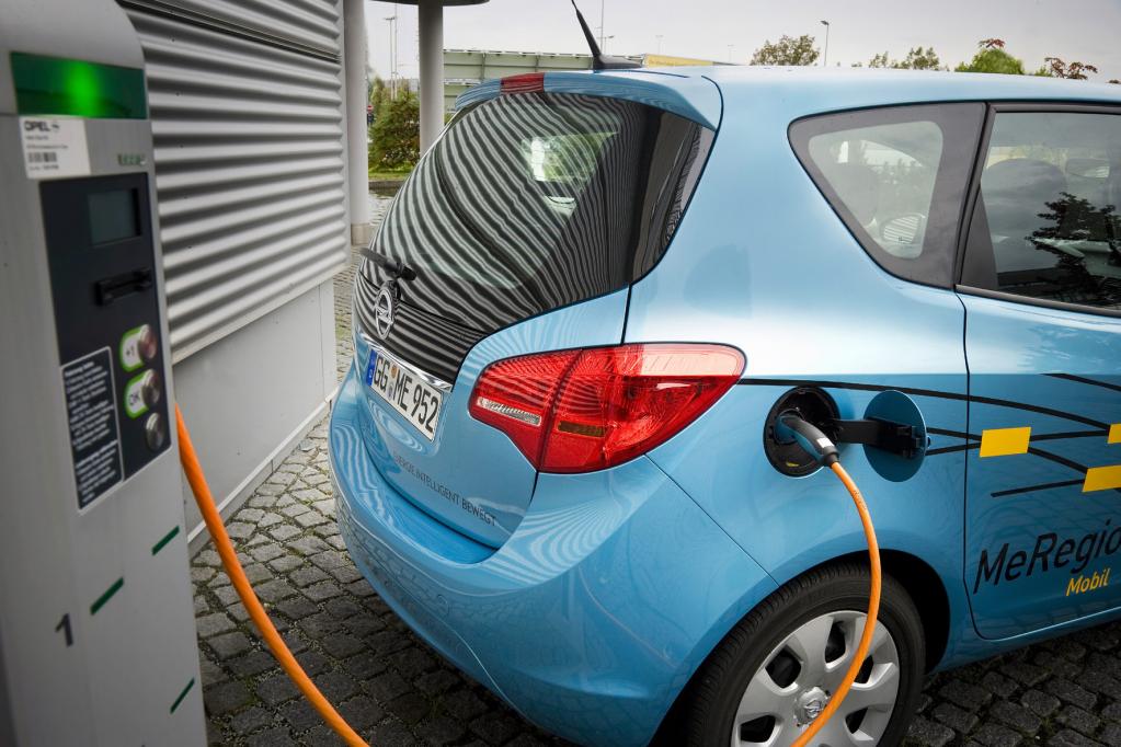 Jährliche E-Auto-Produktion soll 2020 Millionenmarke knacken