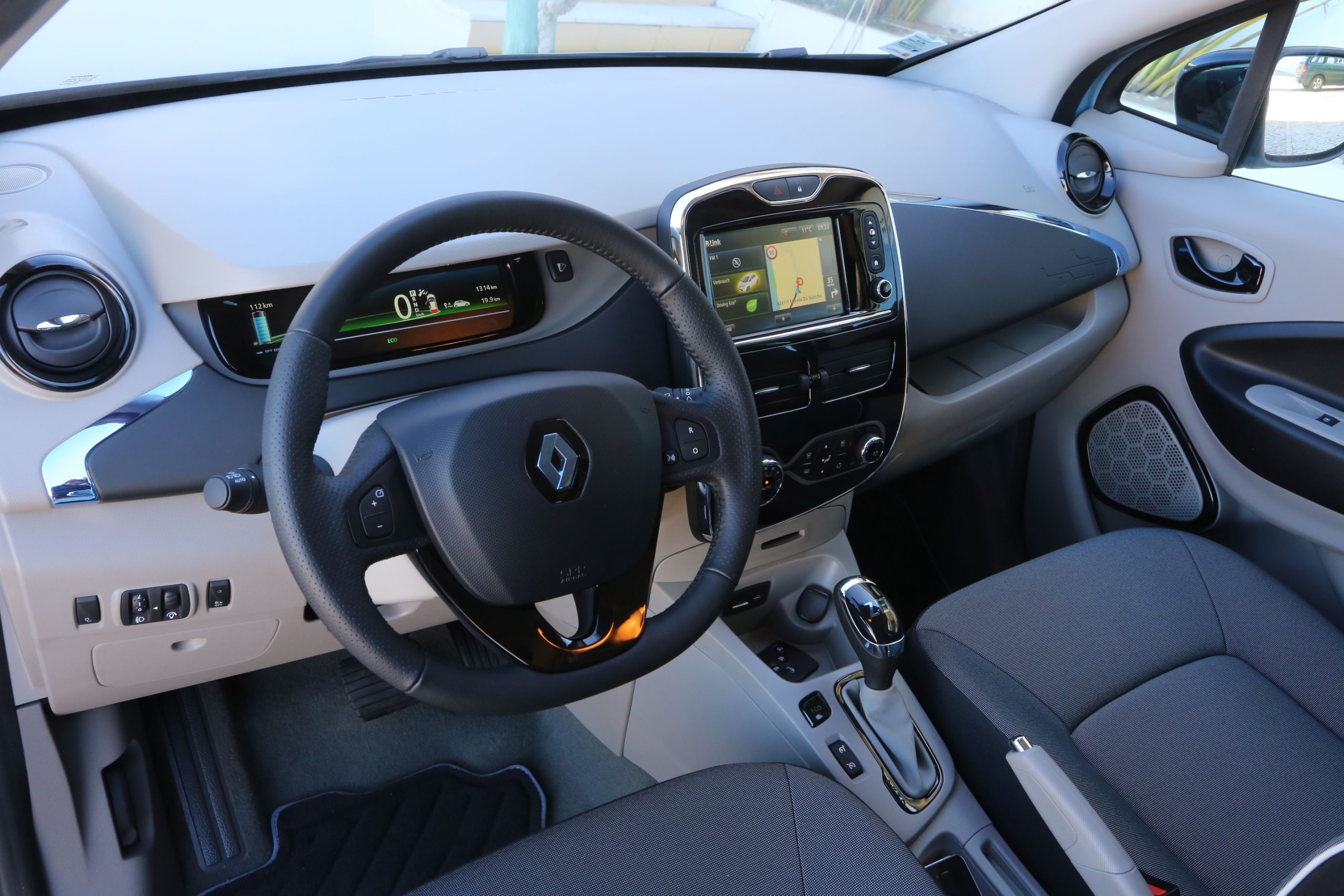 Renault Zoe.